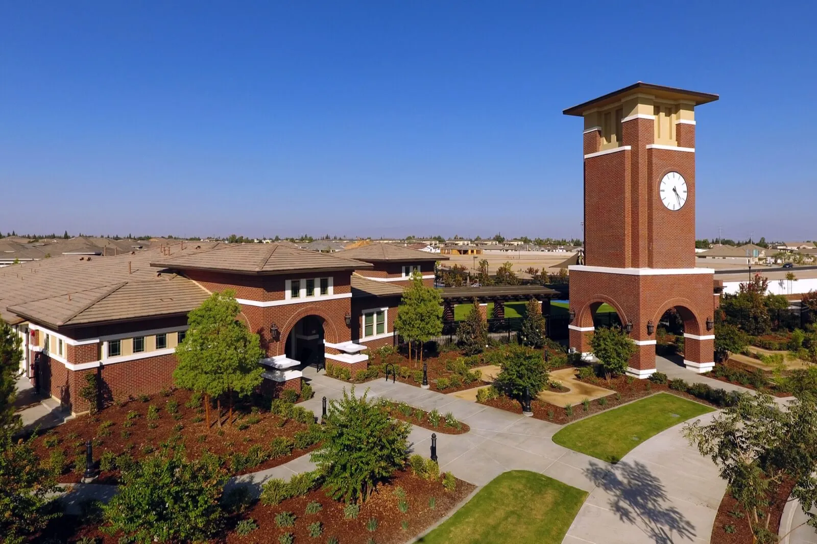 The Belcourt Center Club